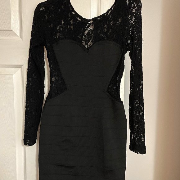 Black lace bandage dress size Small - nice for partying or a date night - Picture 1 of 3